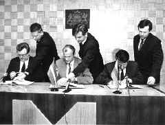 MZ1.JPG (7713 BYTES)