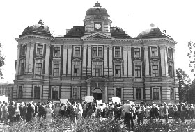 INFO1_1.JPG (20698 BYTES)