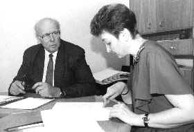 CE2.JPG (14388 BYTES)