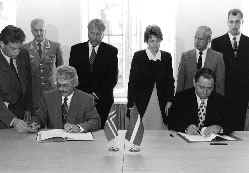 DIP1_5.JPG (12346 BYTES)