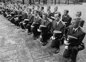 MIL1_3.JPG (25202 BYTES)