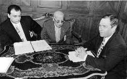 PN1_1.JPG (17111 BYTES)