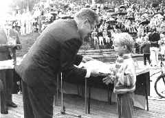 INFO3_4.JPG (8649 BYTES)