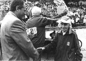 SP1_2.JPG (23512 BYTES)