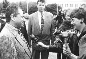 PEC1_2.JPG (23268 BYTES)