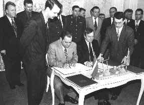 PEC1_5.JPG (20445 BYTES)