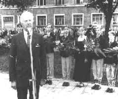 WPE11.JPG (24615 BYTES)