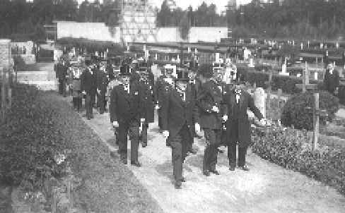 WPE5.JPG (21963 BYTES)