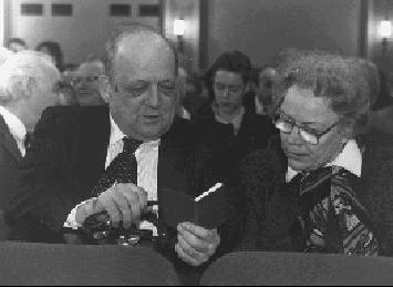 int_apv2.jpg (12188 bytes)