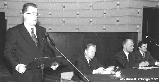 ref.jpg (21430 bytes)