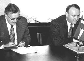 s3c.jpg (11870 bytes)