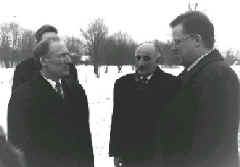 info2_4.JPG (17376 bytes)