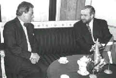 info4.JPG (29894 bytes)