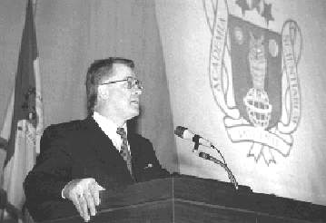 info2a.jpg (11131 bytes)