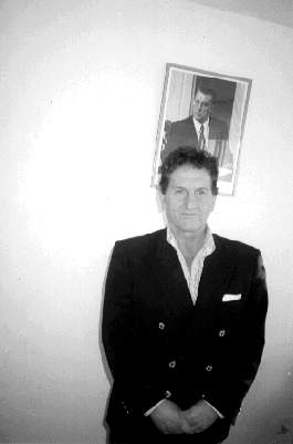 dip3b.jpg (7921 bytes)