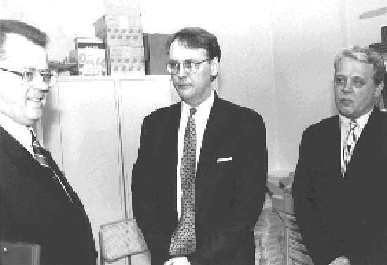 info3.jpg (20971 bytes)