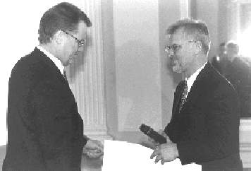 info1d.jpg (9211 bytes)