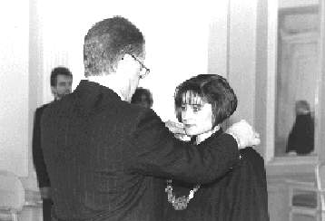 info2a.jpg (9798 bytes)