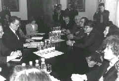 info1_4.JPG (26890 bytes)