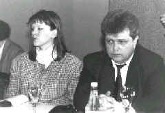 info1_2.JPG (26993 bytes)