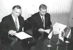 info1_4.JPG (22260 bytes)