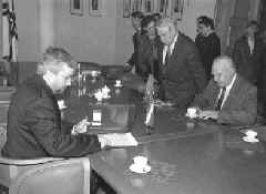 dip1_5.JPG (25485 bytes)