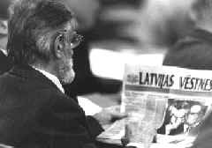 s2_5.JPG (23577 bytes)