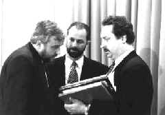 s2_6.JPG (21275 bytes)