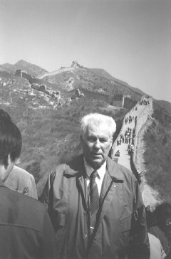 S1.JPG (14573 BYTES)