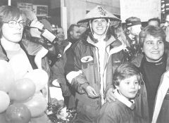 O7.JPG (12010 BYTES)