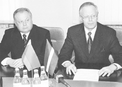 BB.JPG (19853 BYTES)