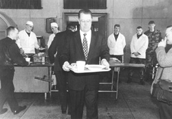 E1.JPG (22529 BYTES)