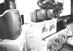 P13.JPG (24552 BYTES)