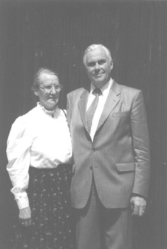 AD4.JPG (24259 BYTES)