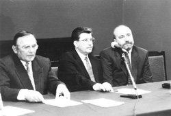 AP1.JPG (19299 BYTES)