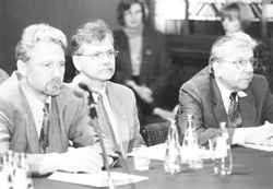 SB1.JPG (23878 BYTES)