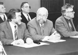 SB2.JPG (22949 BYTES)