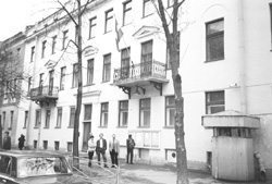 P3.JPG (24746 BYTES)