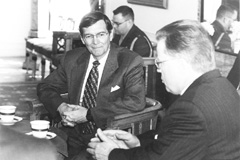 M2.JPG (20353 BYTES)