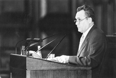 S2.JPG (15637 BYTES)