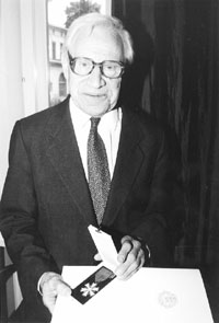 K1.JPG (14227 BYTES)