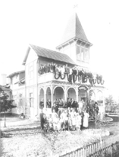 F3.JPG (32041 BYTES)