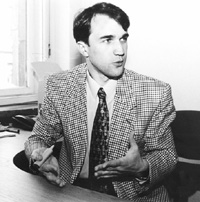 E1.JPG (22379 BYTES)