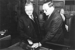 A1.JPG (12287 BYTES)