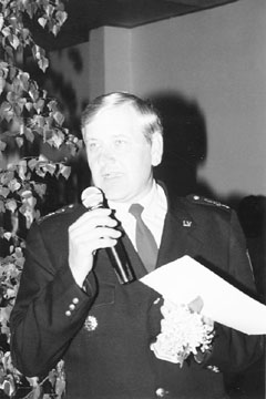 IE2.JPG (22827 BYTES)