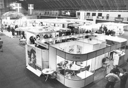 EX2.JPG (21151 BYTES)