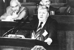 S2.JPG (14947 BYTES)