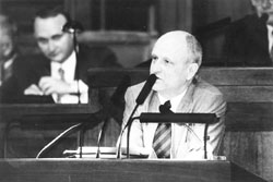 S4.JPG (14163 BYTES)