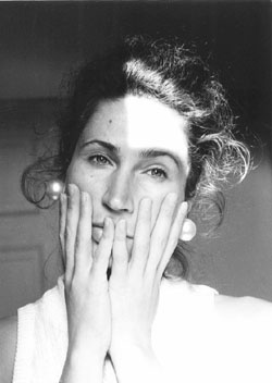 BI3.JPG (17729 BYTES)