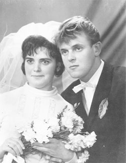 BI8.JPG (20999 BYTES)